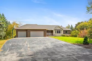 5681 277th St, Wyoming, MN 55092 - Photo 39