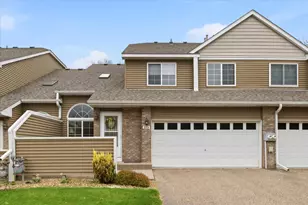 223 Primrose Ct, Vadnais Heights, MN 55127 - Photo 1