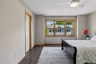 1881 Garden Way, Saint Paul, MN 55119 - Photo 25