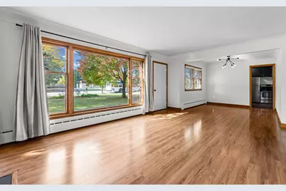 609 Silver Lake Road NW, New Brighton, MN 55112 - Photo 9
