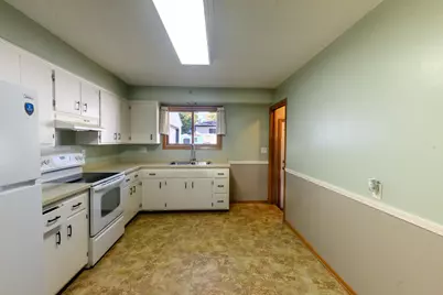 919 Fountain Street, Eau Claire, WI 54703 - Photo 9