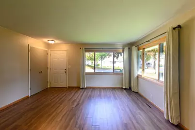 919 Fountain Street, Eau Claire, WI 54703 - Photo 7