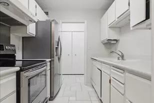 210 W Grant St, Minneapolis, MN 55403 - Photo 9