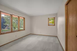 7420 Hyde Park Cir, Edina, MN 55439 - Photo 23