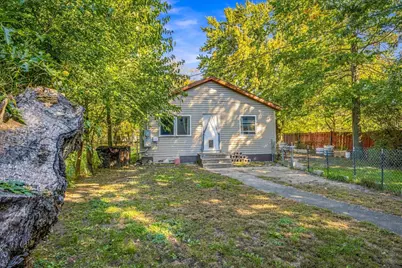 109 Norelius Street, Isanti, MN 55040 - Photo 5