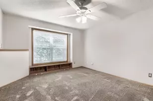 9141 Medley Cir, Golden Valley, MN 55427 - Photo 7