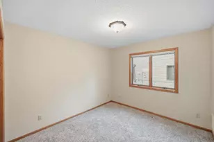 585 Zumbrota Ave, Zumbrota, MN 55992 - Photo 11