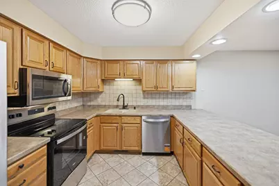585 Zumbrota Avenue, Zumbrota, MN 55992 - Photo 7