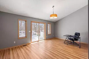 13910 Cherrywood Dr, Baxter, MN 56425 - Photo 7