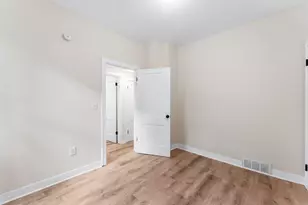 1223 Reaney Ave, Saint Paul, MN 55106 - Photo 17