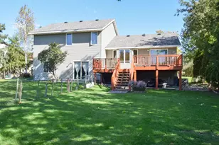 8743 Queens Gardens N, Brooklyn Park, MN 55443 - Photo 19