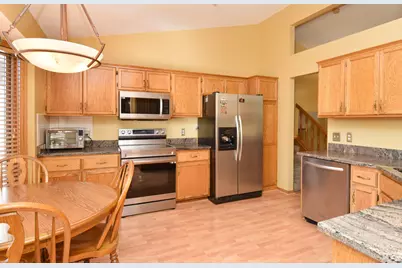 8743 Queens Gardens N, Brooklyn Park, MN 55443 - Photo 7