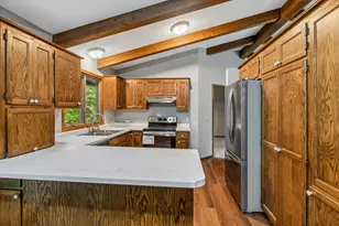 1335 Ches Mar Ln, Eagan, MN 55123 - Photo 3