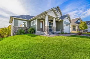 9029 Jade Cir N, Lake Elmo, MN 55042 - Photo 7