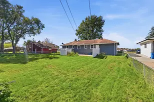 7549 University Ave NE, Fridley, MN 55432 - Photo 33