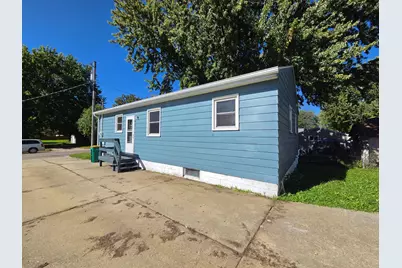 113 S 7th Avenue, Albert Lea, MN 56007 - Photo 5