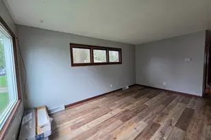 113 S 7th Ave, Albert Lea, MN 56007 - Photo 9