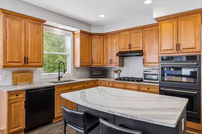 17555 45th Avenue N, Plymouth, MN 55446 - Photo 15