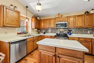 4292 Eagle Crest Dr, Eagan, MN 55122 - Photo 11