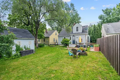 1133 California Ave W, Saint Paul, MN 55108 - Photo 7