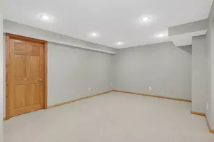 14490 42nd Ave N, Plymouth, MN 55446 - Photo 41