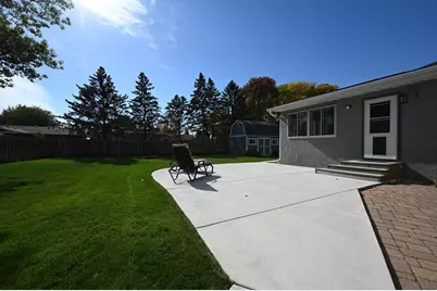 624 Hennes Avenue, Shakopee, MN 55379 - Photo 37