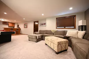 624 Hennes Ave, Shakopee, MN 55379 - Photo 33