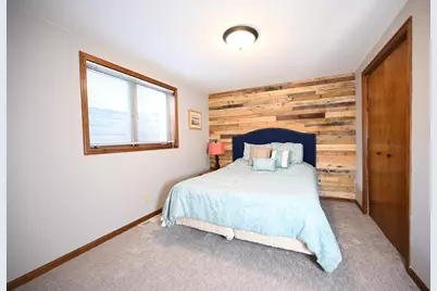 624 Hennes Avenue, Shakopee, MN 55379 - Photo 29
