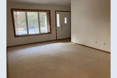 1608 NE 4th Street, Waseca, MN 56093 - Photo 3