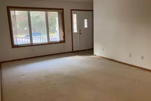 1608 NE 4th St, Waseca, MN 56093 - Photo 3