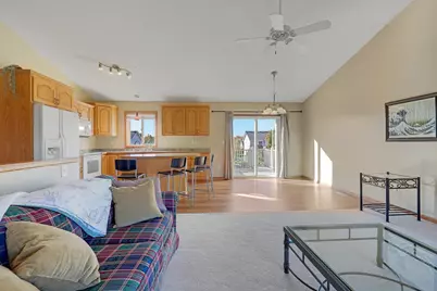 890 Newport Avenue, Shakopee, MN 55379 - Photo 5