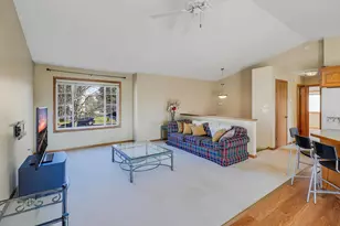 890 Newport Ave, Shakopee, MN 55379 - Photo 3