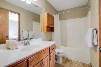 890 Newport Avenue, Shakopee, MN 55379 - Photo 21