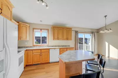 890 Newport Avenue, Shakopee, MN 55379 - Photo 11