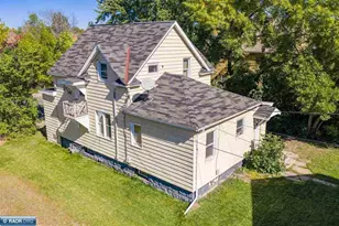 212 8th St S, Virginia, MN 55792 - Photo 3