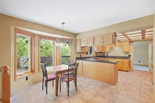 12560 Dorchester Trail, Apple Valley, MN 55124 - Photo 11