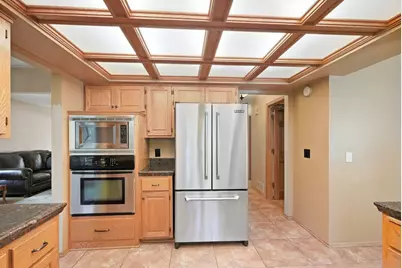 12560 Dorchester Trail, Apple Valley, MN 55124 - Photo 9