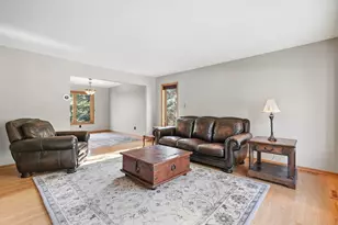12560 Dorchester Trail, Apple Valley, MN 55124 - Photo 3