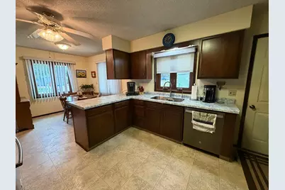 220 3rd Avenue NE, Plainview, MN 55964 - Photo 13