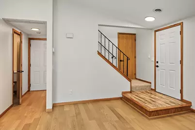 3612 Gershwin Lane N, Oakdale, MN 55128 - Photo 7