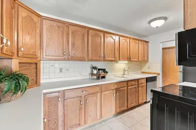 329 Geneva Avenue N #307, Oakdale, MN 55128 - Photo 9