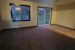 7682 Hampshire Ave N, Brooklyn Park, MN 55428 - Photo 11