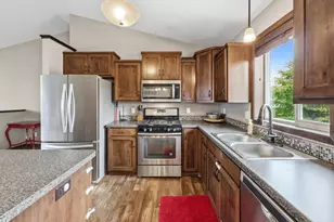 1578 18th St NE, Sauk Rapids, MN 56379 - Photo 7