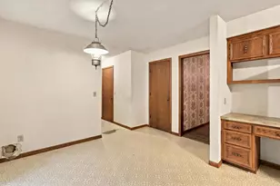 313 Brandywine Dr, Burnsville, MN 55337 - Photo 13