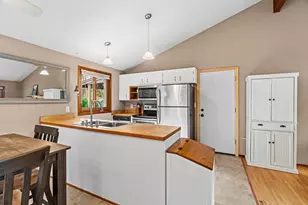 2026 Jade Ln, Eagan, MN 55122 - Photo 11