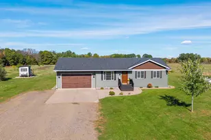 9569 291st Ave NE, North Branch, MN 55056 - Photo 5