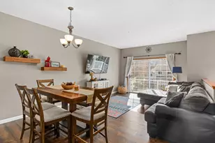 492 Willoughby Way W, Minnetonka, MN 55305 - Photo 5