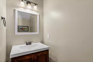 492 Willoughby Way W, Minnetonka, MN 55305 - Photo 9