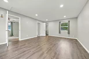 956 Humboldt Ave, West Saint Paul, MN 55118 - Photo 11
