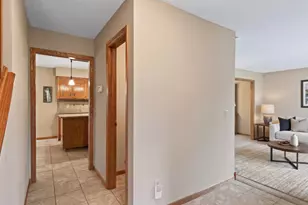 13640 Gardenia Path, Apple Valley, MN 55124 - Photo 5